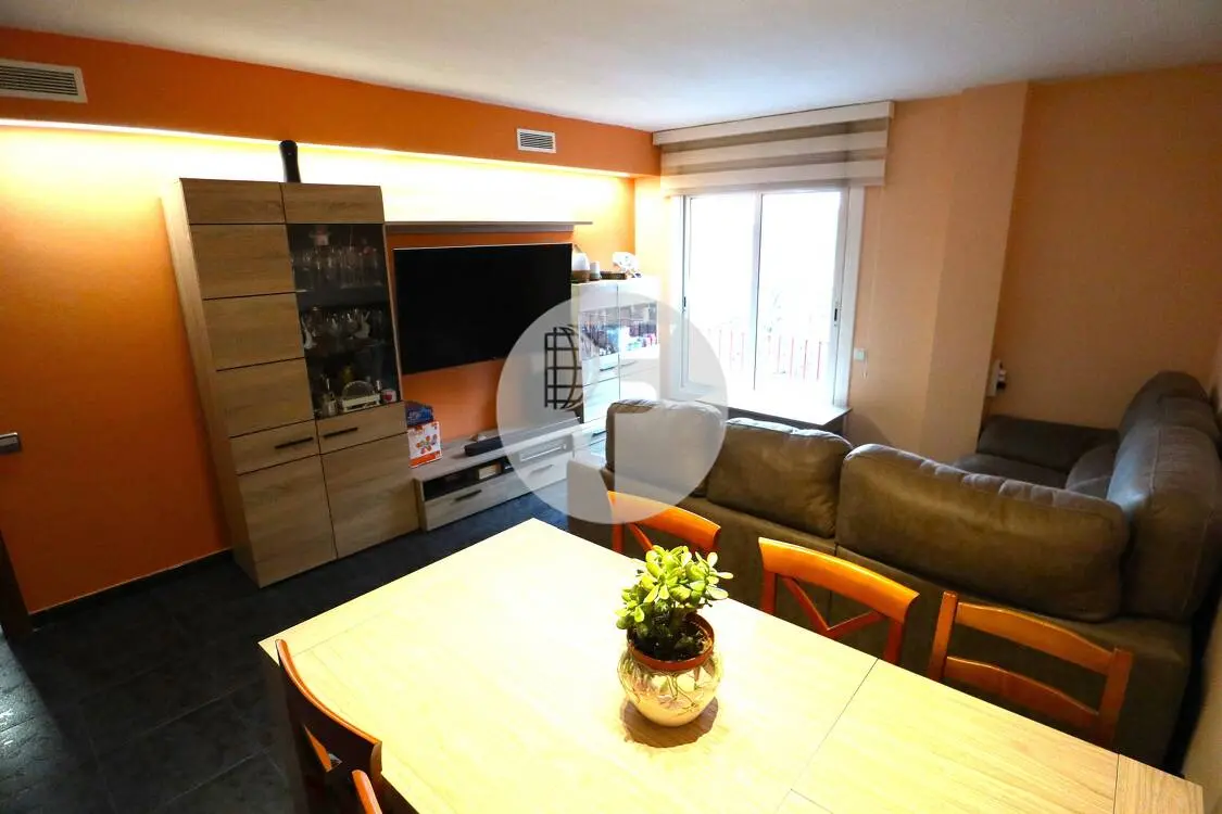 Apartment for sale located on Avinguda del Vallès, in the Sant Llorenç de Terrassa area 2