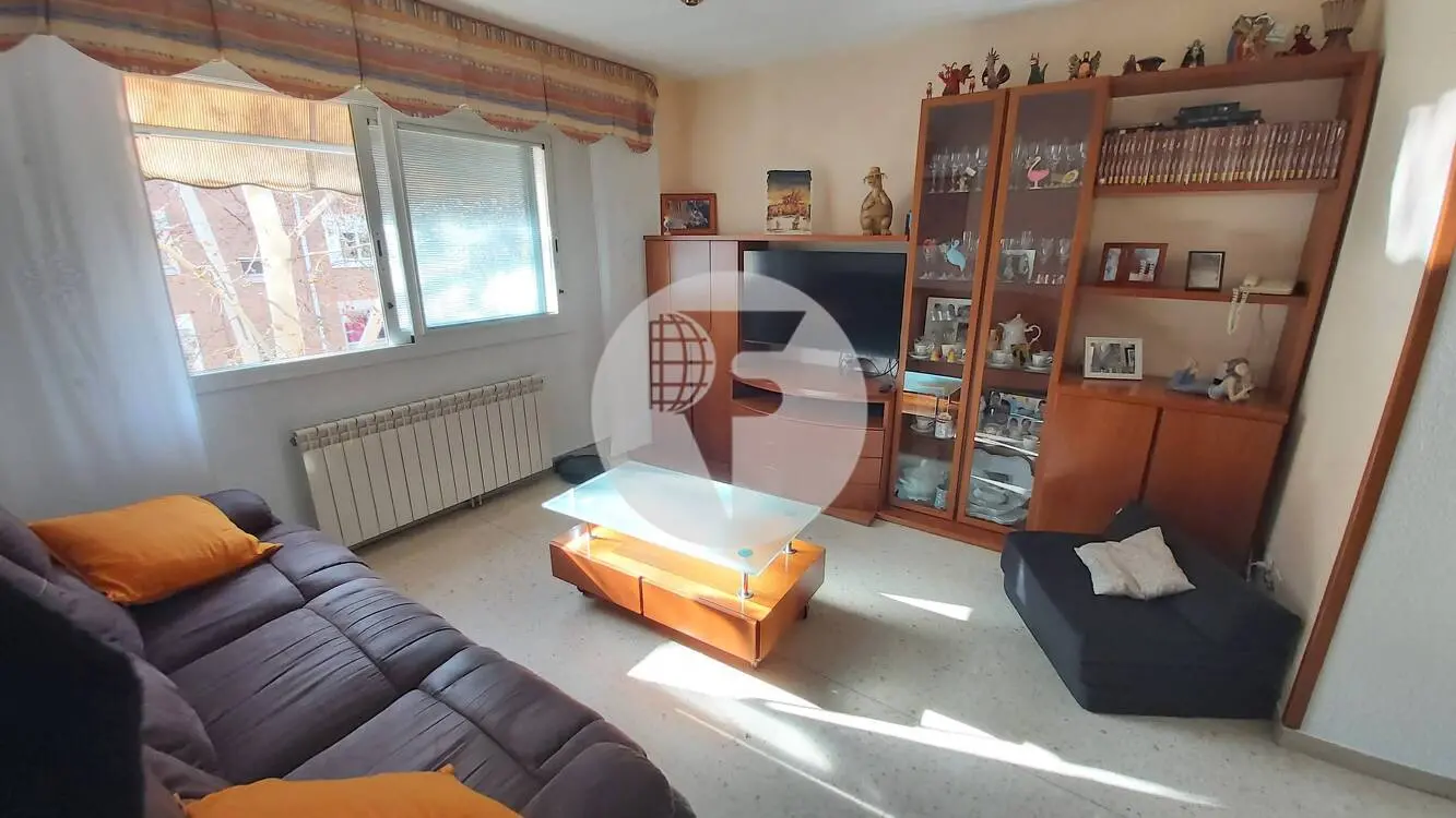 Apartment of 90 m² in Sant Pere Nord, adjacent to the Olympic Zone of Terrassa, with a parking space included.
 11