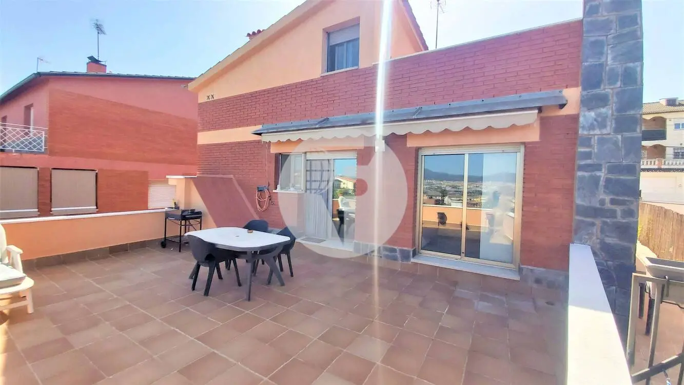 Charming 189 m² house in the picturesque area of Can Parellada, Terrassa 9