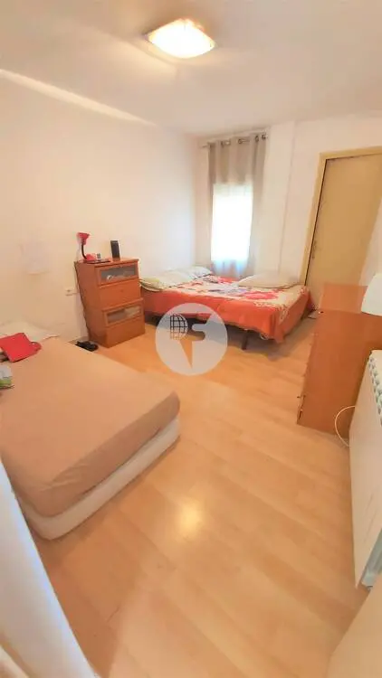A charming 51 m² apartment located on Voluntaris Street, in the Olympic Zone of Terrassa 8