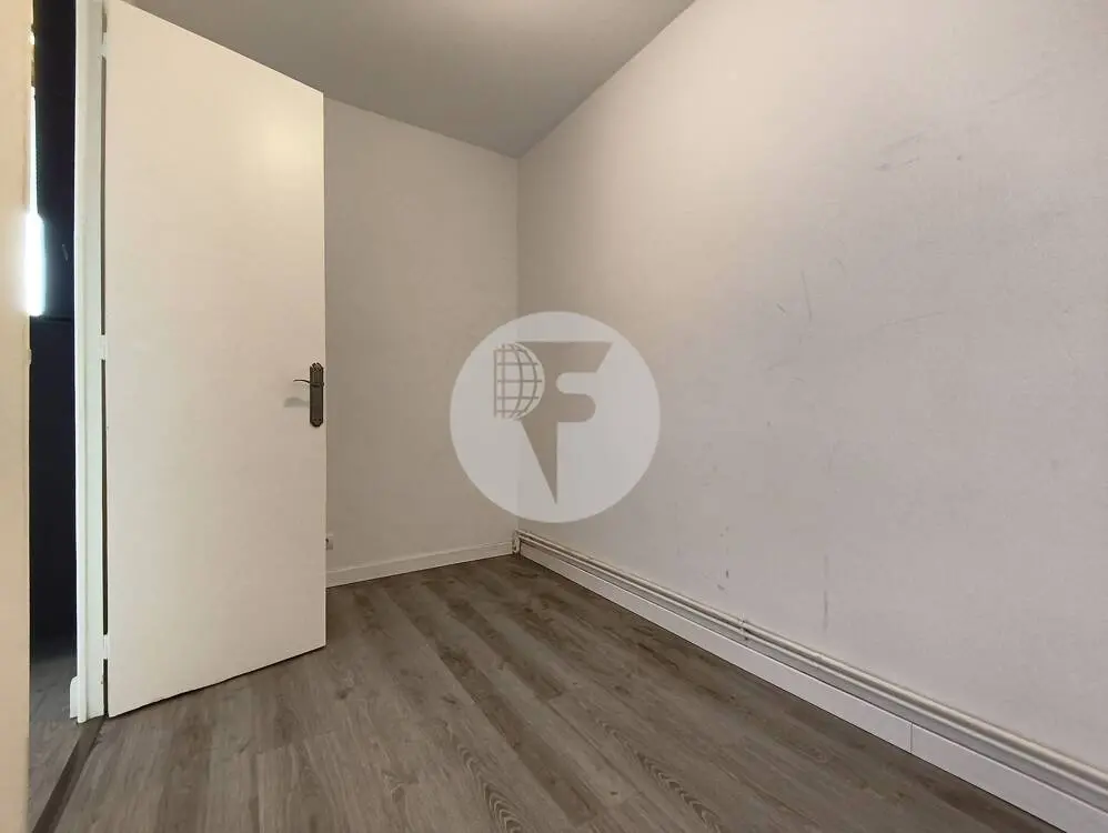 Dúplex de Diseño de 3 Dormitorios en Finca Histórica en el Centro, contiguo al Teatro Principal de Terrassa y a 50 minutos de ‘BCN – Plaça Catalunya’ - imagen 29