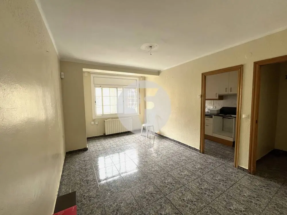 Oportunidad en Carrer Bages – Terrassa | Ideal para vivir o invertir - imagen 3
