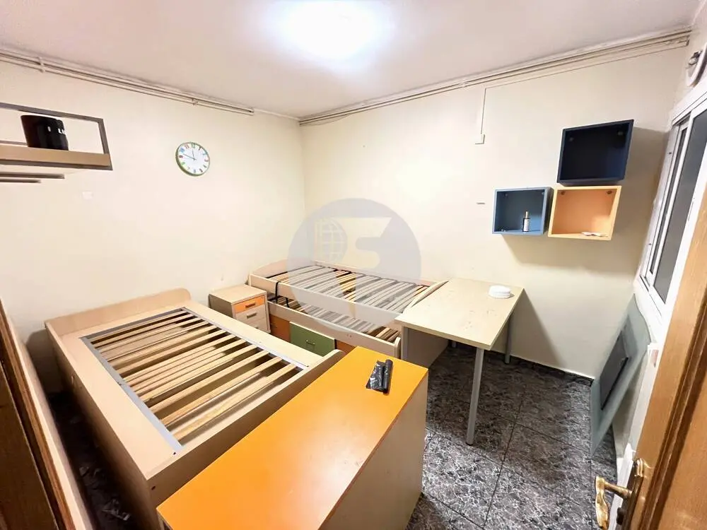 Oportunidad en Carrer Bages – Terrassa | Ideal para vivir o invertir - imagen 11