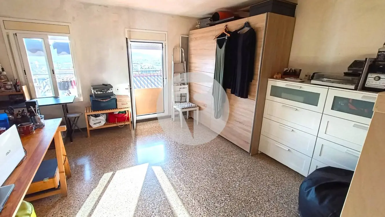 Ático exclusivo con terrazas y vistas a Montserrat en Terrassa - imagen 24