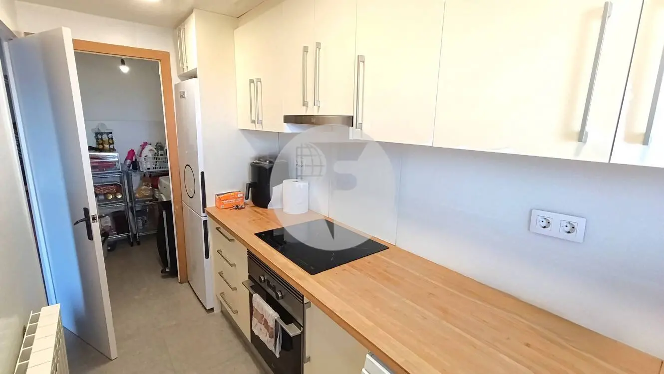 Ático exclusivo con terrazas y vistas a Montserrat en Terrassa - imagen 10