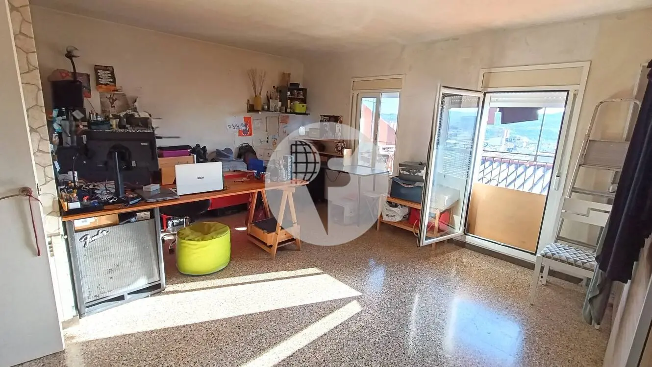 Ático exclusivo con terrazas y vistas a Montserrat en Terrassa - imagen 25