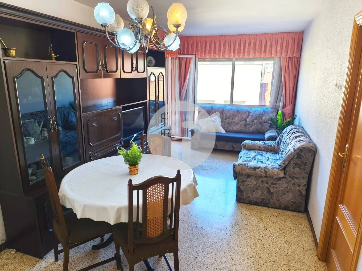 Bonito piso de 4 habitaciones en La Cogullada – Terrassa - imagen 7