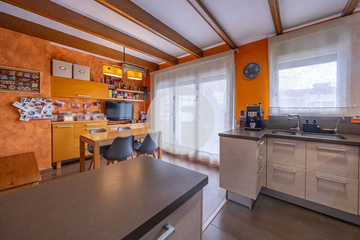 Casa unifamiliar de 4 plantas en el centro de Sabadell - imagen 21