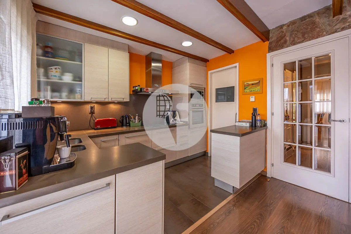 Casa unifamiliar de 4 plantas en el centro de Sabadell - imagen 16