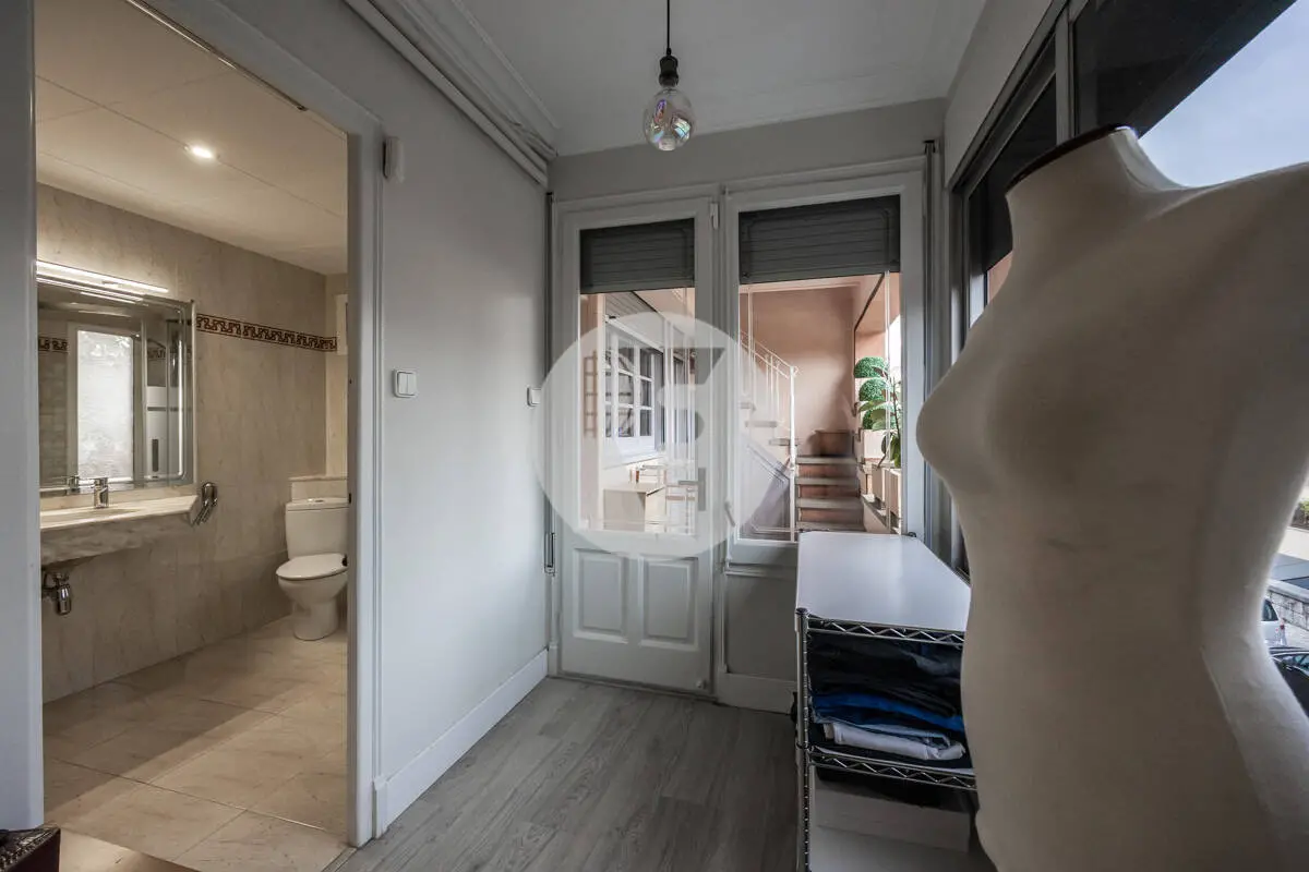 Encantadora casa esquinera en el centro de Sabadell - imagen 41