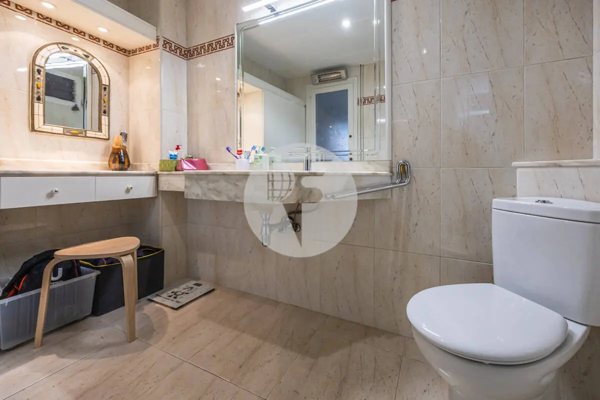 Encantadora casa esquinera en el centro de Sabadell - imagen 38
