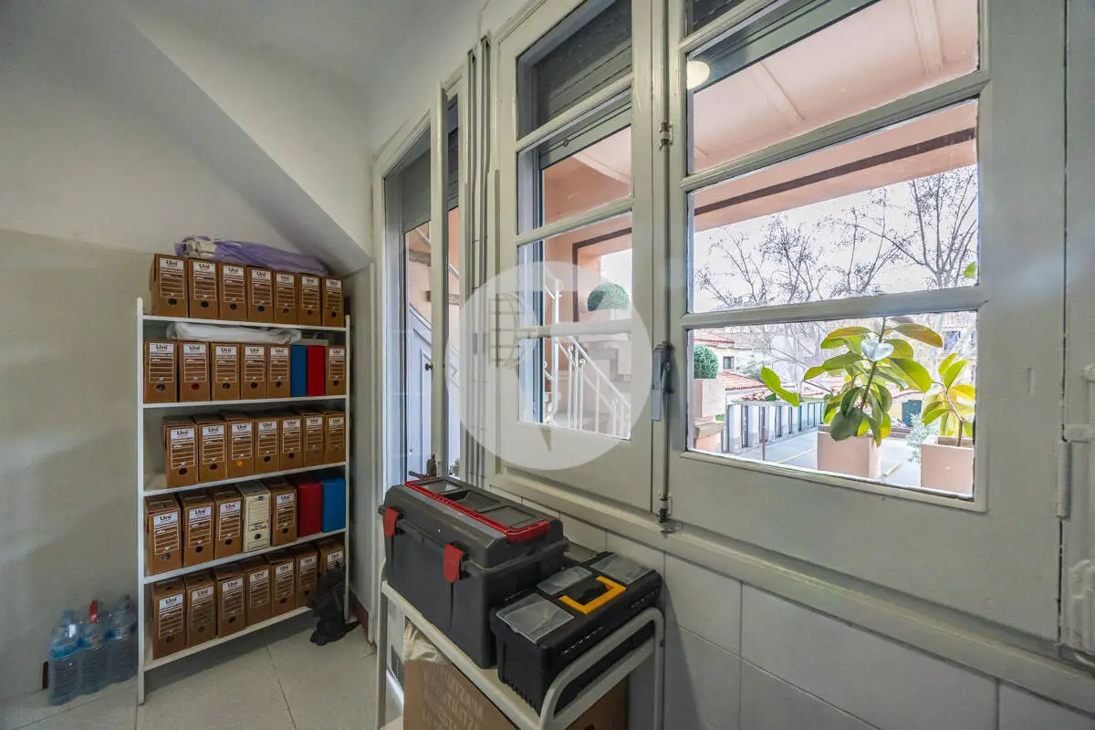 Encantadora casa esquinera en el centro de Sabadell - imagen 78