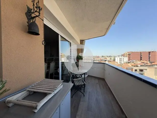 Piso en venta en calle Escola Pia - imagen 4