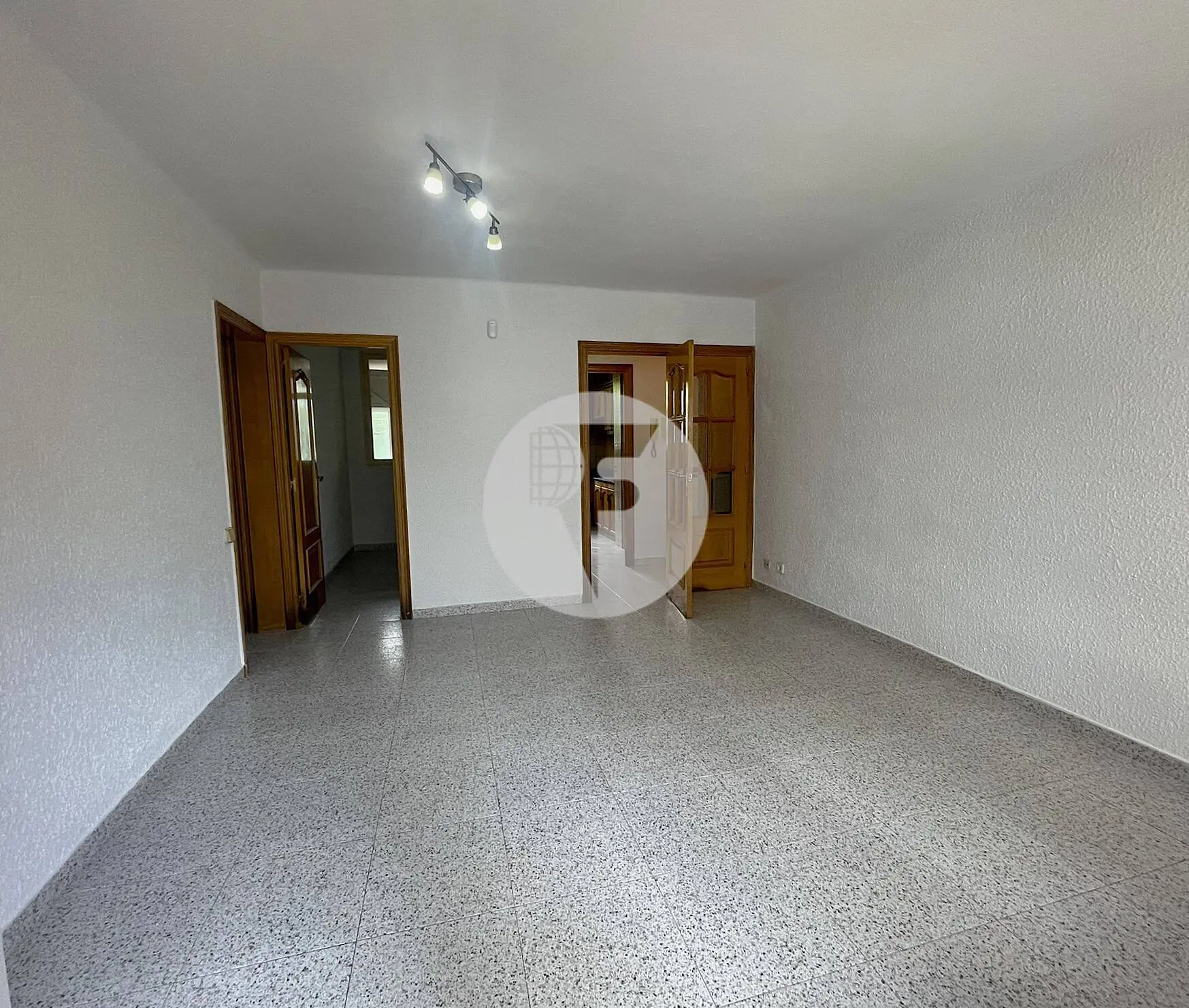 Piso en venta en Plaça Lledoners - imagen 2