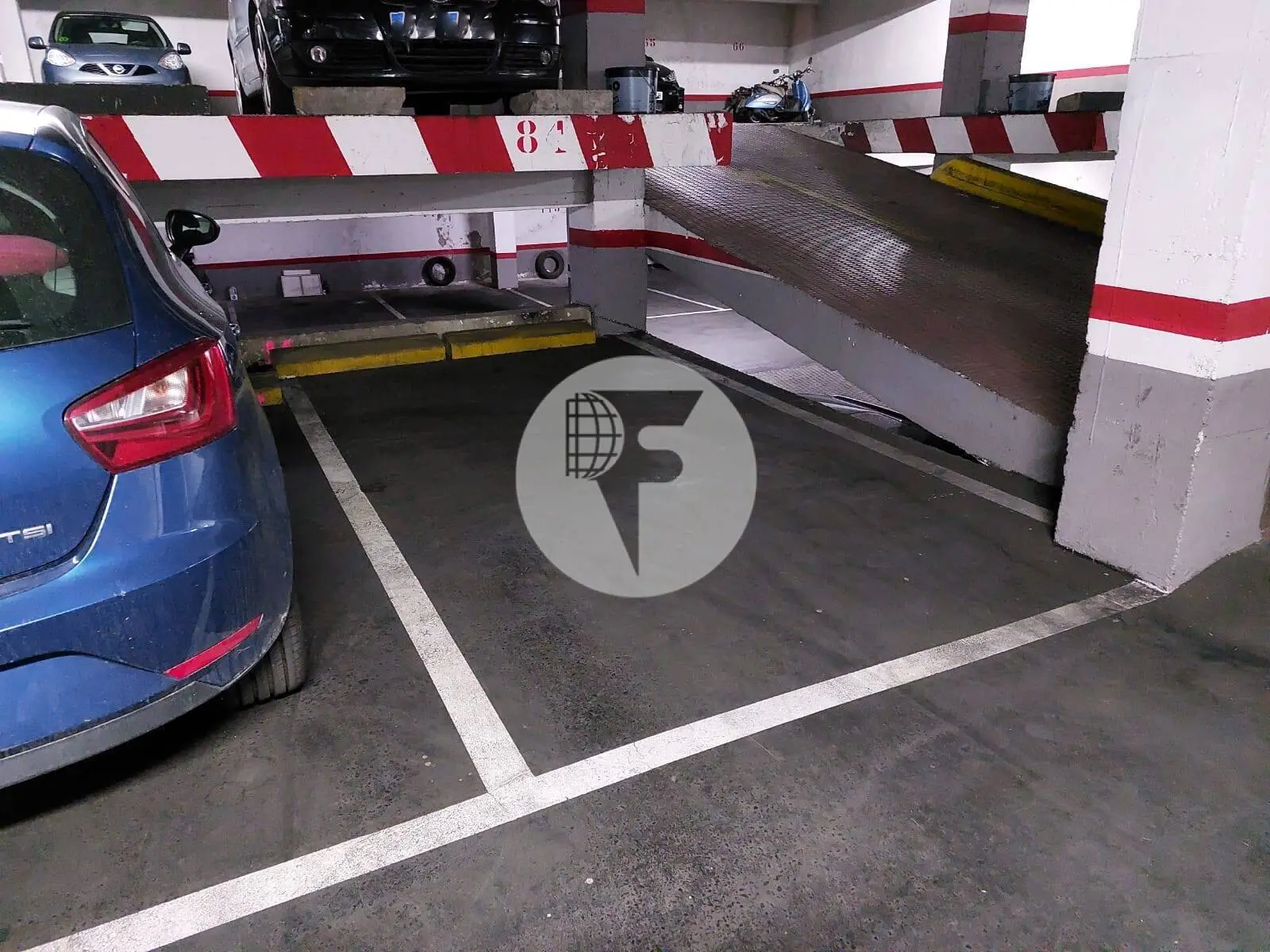 Plaza de parking en venta en el centro de Sabadell - imagen 3