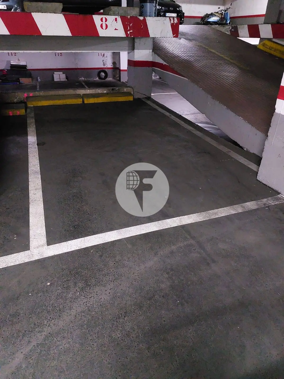 Plaza de parking en venta en el centro de Sabadell - imagen 2