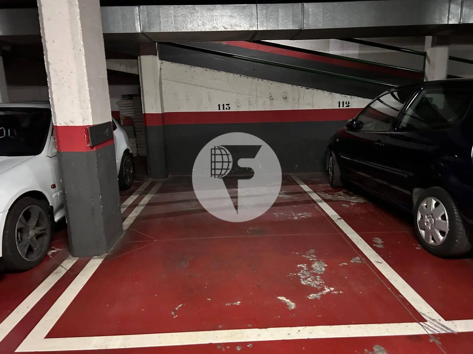 Pack de 11 Plazas de Parking en Venta con Rentabilidad Inmediata en Sabadell - imagen 2