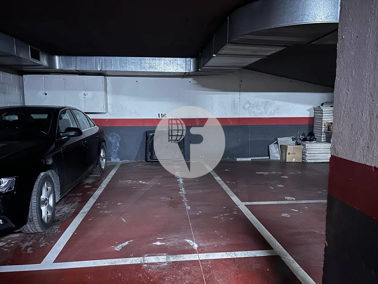 Pack de 11 Plazas de Parking en Venta con Rentabilidad Inmediata en Sabadell - imagen 3