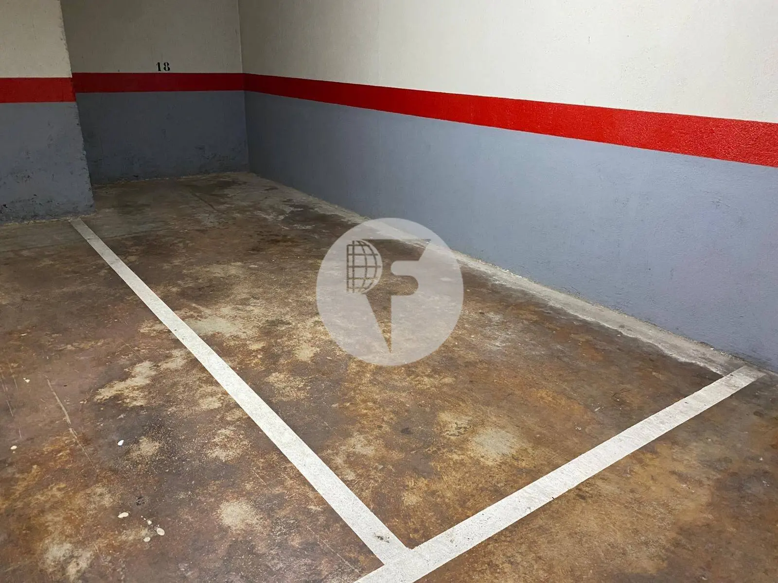 Plaza de Parking de 13,95 m² junto a la Rambla de Sabadell - imagen 2