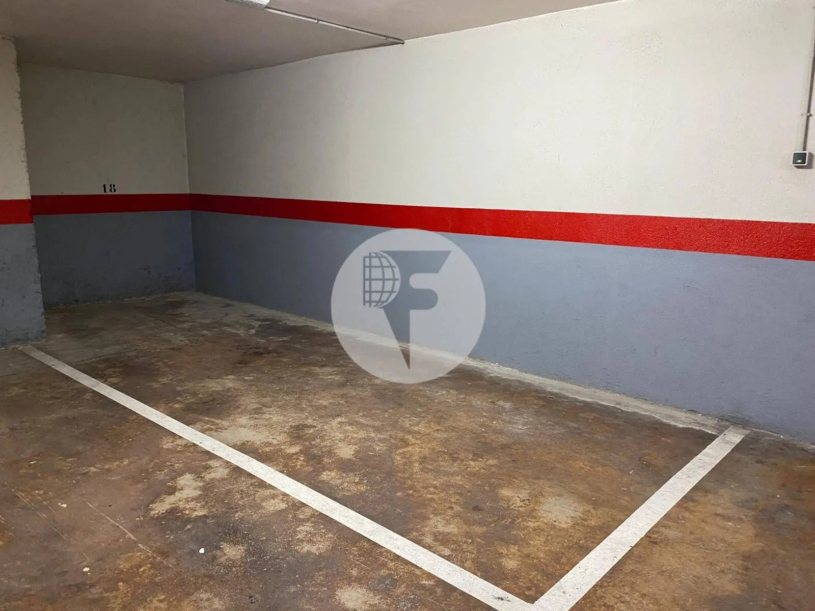 Plaza de Parking de 13,95 m² junto a la Rambla de Sabadell - imagen 3