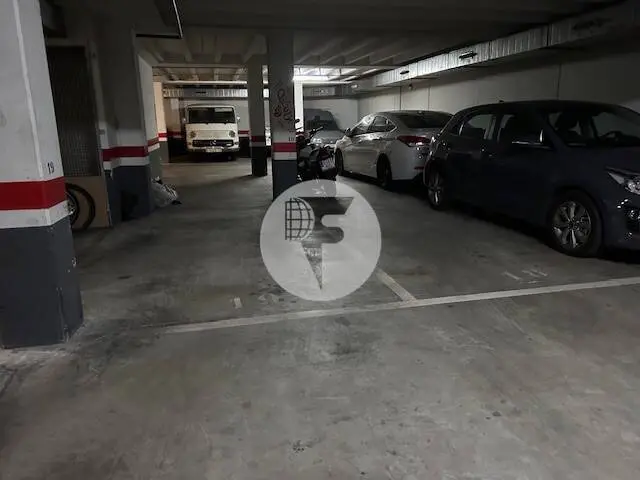 Pack de 20 Plazas de Parking en Venta en Sabadell – Gran Oportunidad de Inversión