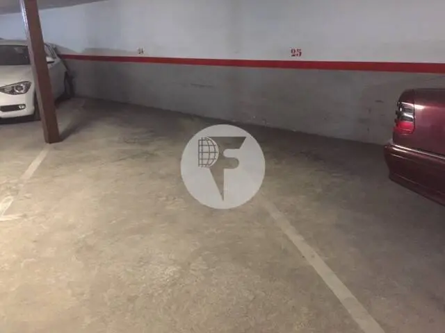 Plaza de Parking para Coche Mediano o Grande junto a la Rambla de Sabadell - imagen 2
