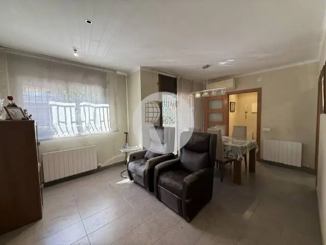 Piso de 3 habitaciones en Via Alexandra – Funcional y bien ubicado en Sabadell - imagen 3