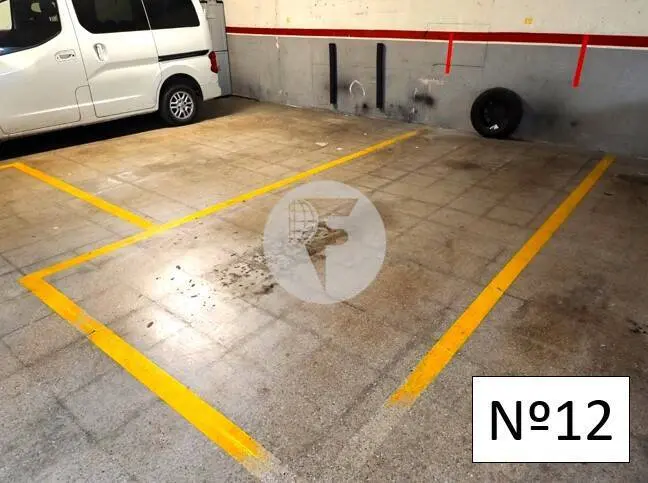 2 Plazas de Aparcamiento en Venta para Coche Grande y Moto (Zona Av. Àngel Sallent esquina c/ Dr. Salvà). - imagen 3