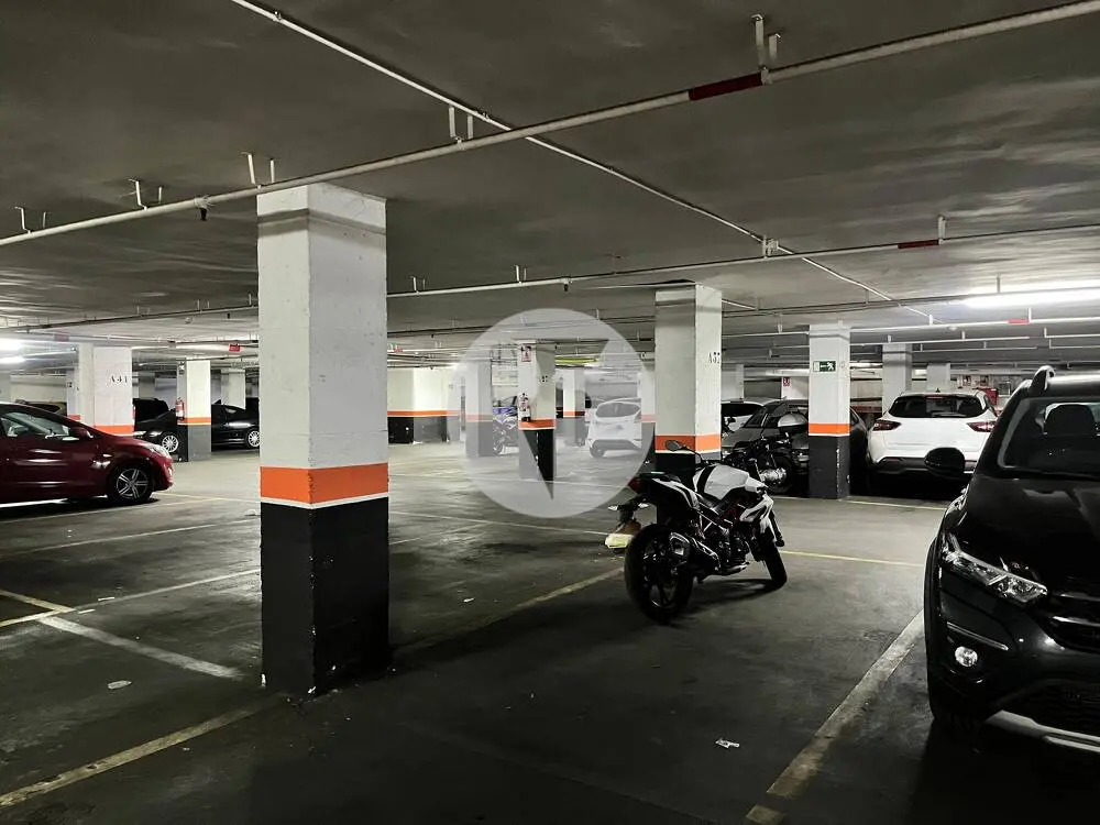 Plaza de parking en venta en Terrassa - imagen 2