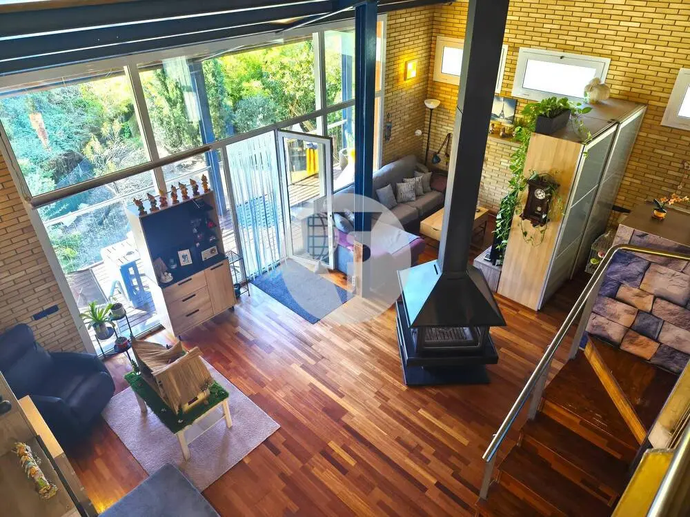 Casa en Rubí con 800 m² de jardín, piscina, privacidad y posibilidad de 2 viviendas - imagen 10