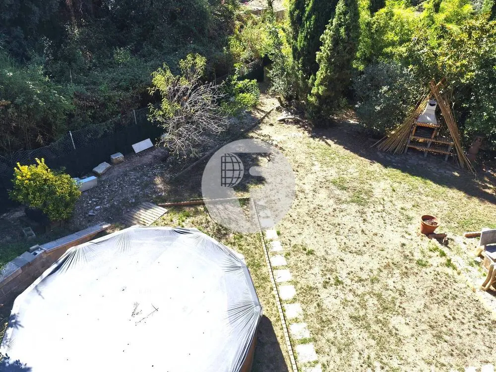 Casa en Rubí con 800 m² de jardín, piscina, privacidad y posibilidad de 2 viviendas - imagen 25
