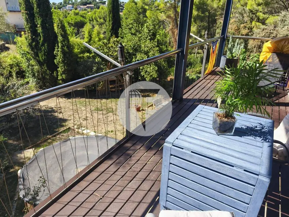 Casa en Rubí con 800 m² de jardín, piscina, privacidad y posibilidad de 2 viviendas - imagen 24