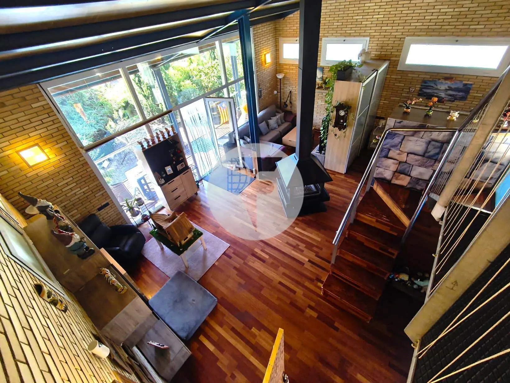 Casa en Rubí con 800 m² de jardín, piscina, privacidad y posibilidad de 2 viviendas - imagen 17
