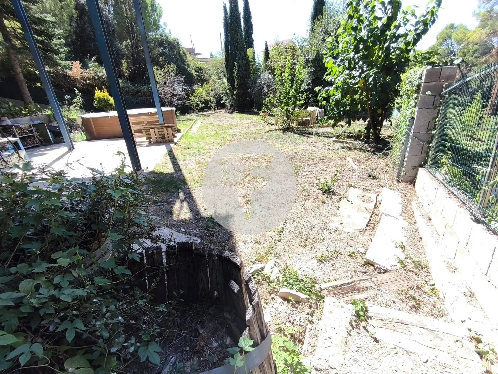 Casa en Rubí con 800 m² de jardín, piscina, privacidad y posibilidad de 2 viviendas - imagen 67