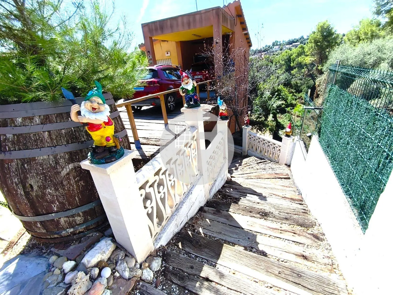 Casa en Rubí con 800 m² de jardín, piscina, privacidad y posibilidad de 2 viviendas - imagen 64