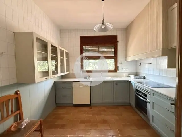 Casa en venta en Sant Feliu del Racó con terraza, chimenea y garaje - imagen 6