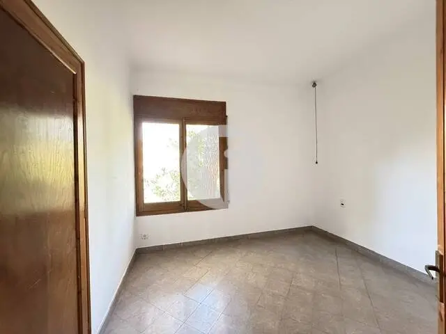 Casa en venta en Sant Feliu del Racó con terraza, chimenea y garaje - imagen 12