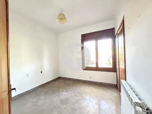 Casa en venta en Sant Feliu del Racó con terraza, chimenea y garaje - imagen 16