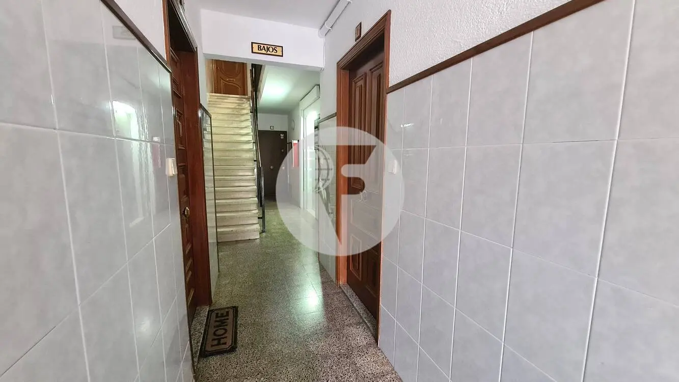 AMPLIO PISO FAMILIAR DE 4 HABITACIONES EN CAN ROCA - imagen 30