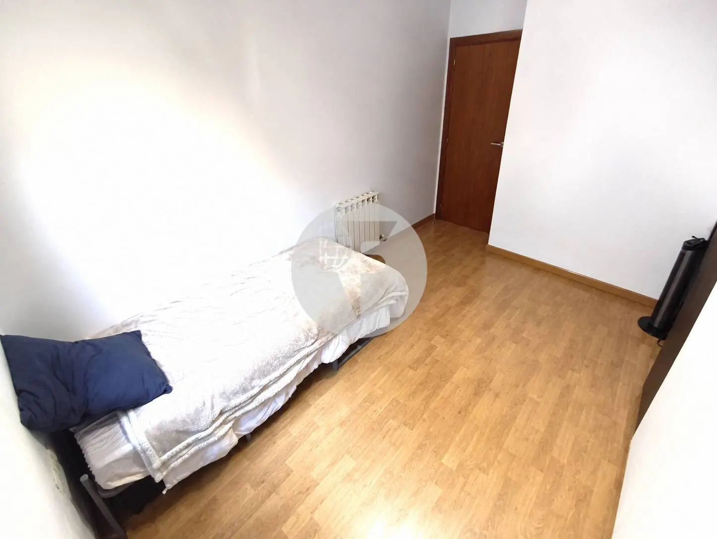 Bonito piso de 2 hab., con terraza, PK y trastero en Carrer Guipuzcoa, Torresana (La Gripia, Terrassa) - imagen 27
