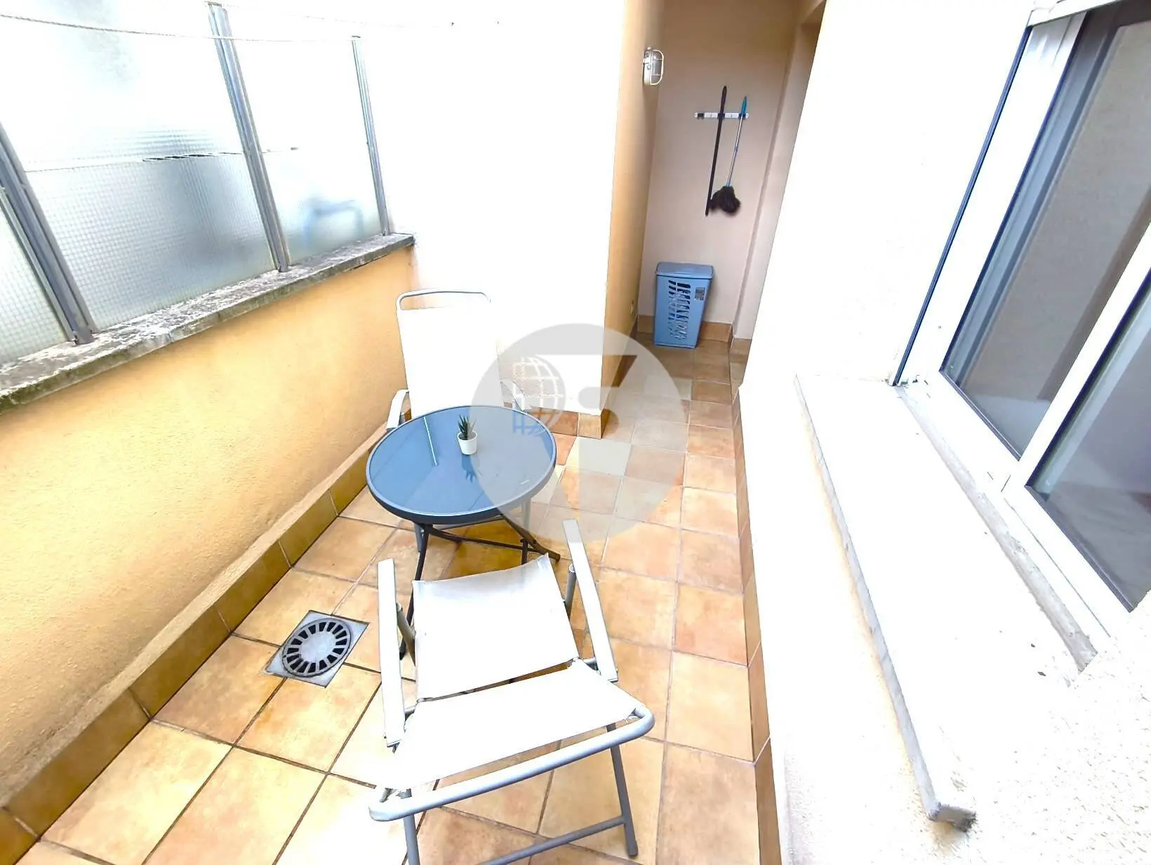 Bonito piso de 2 hab., con terraza, PK y trastero en Carrer Guipuzcoa, Torresana (La Gripia, Terrassa) - imagen 16