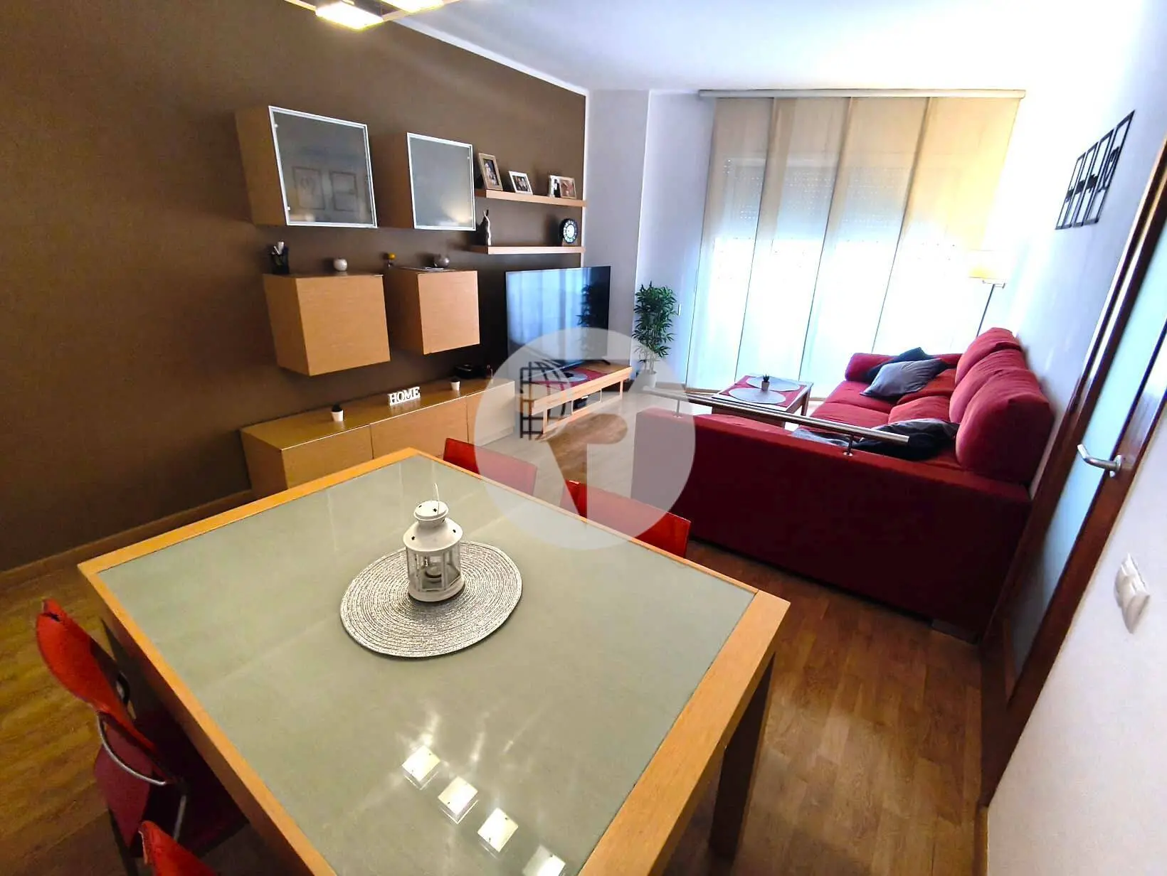 Bonito piso de 2 hab., con terraza, PK y trastero en Carrer Guipuzcoa, Torresana (La Gripia, Terrassa)