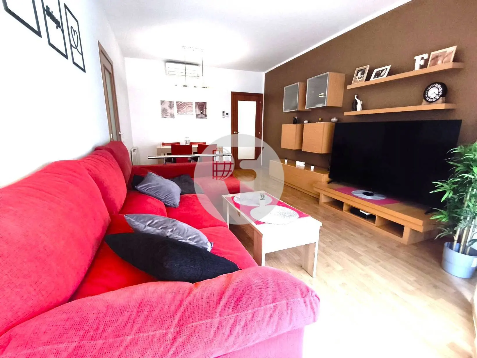 Bonito piso de 2 hab., con terraza, PK y trastero en Carrer Guipuzcoa, Torresana (La Gripia, Terrassa) - imagen 10