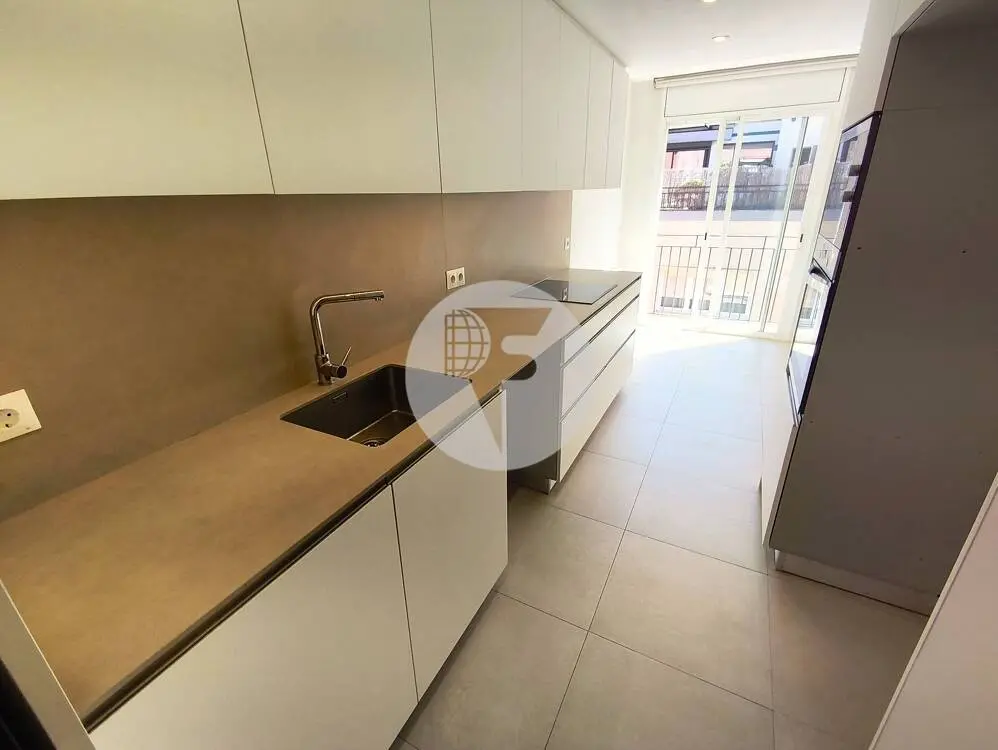Bonito Ático Dúplex con Terraza y Balcón en Can Roca (A 60 Minutos de BCN – Plaza Cataluña) - imagen 30