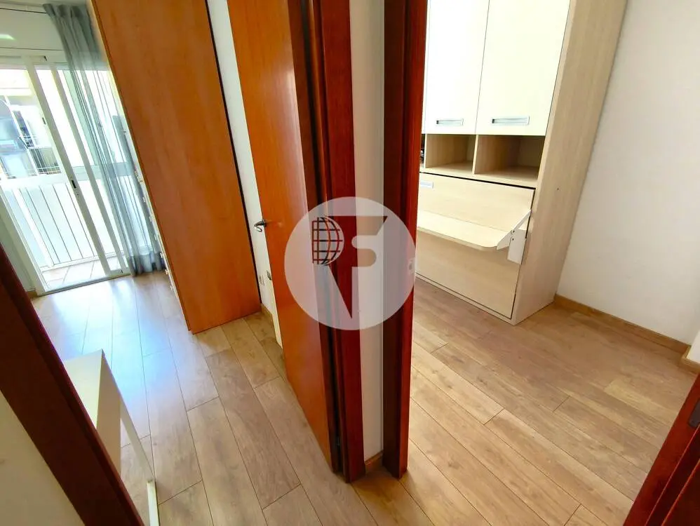 Bonito Ático Dúplex con Terraza y Balcón en Can Roca (A 60 Minutos de BCN – Plaza Cataluña) - imagen 18