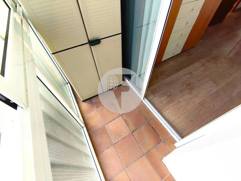 Bonito Ático Dúplex con Terraza y Balcón en Can Roca (A 60 Minutos de BCN – Plaza Cataluña) - imagen 40