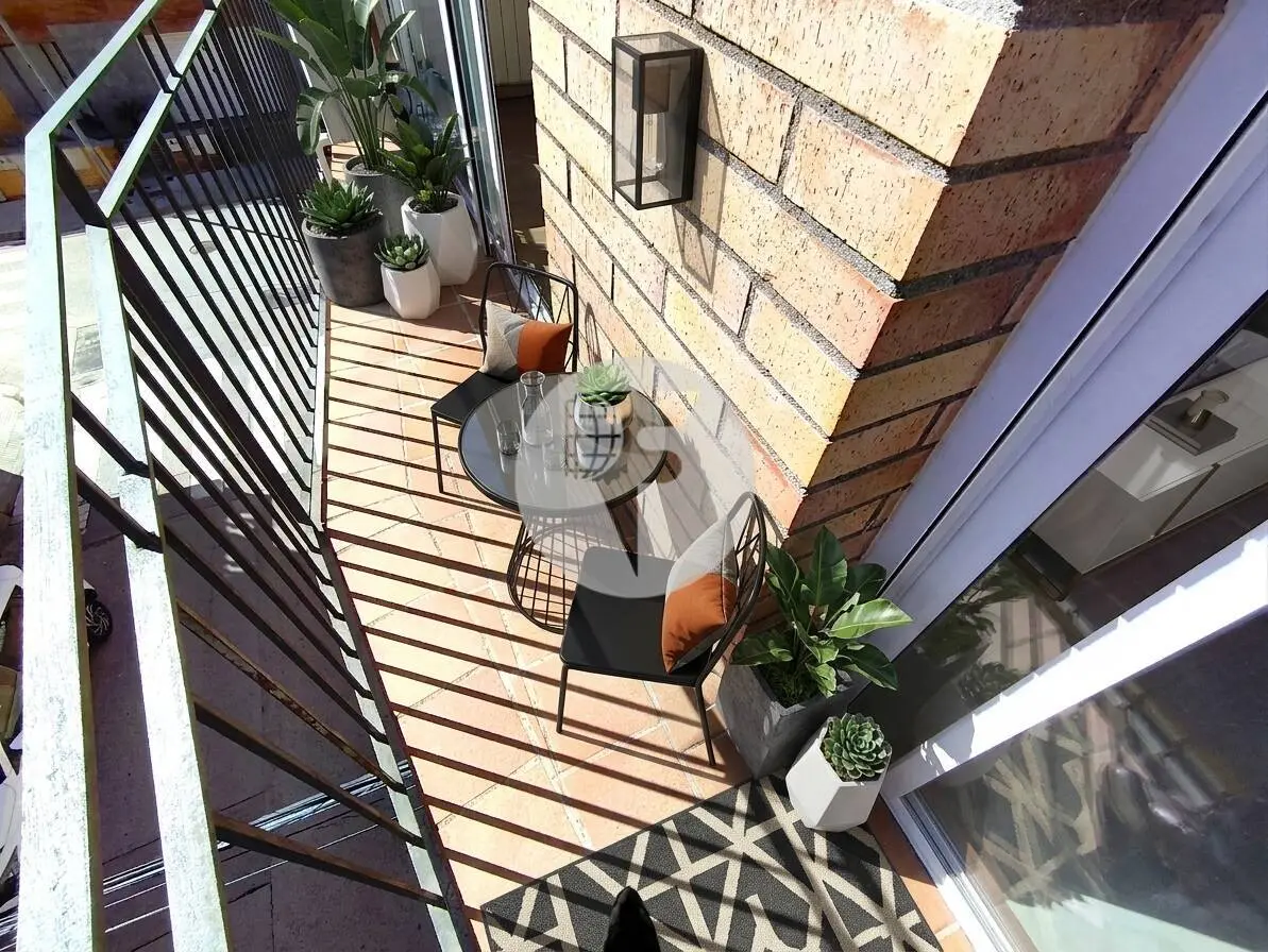 Bonito Ático Dúplex con Terraza y Balcón en Can Roca (A 60 Minutos de BCN – Plaza Cataluña) - imagen 5