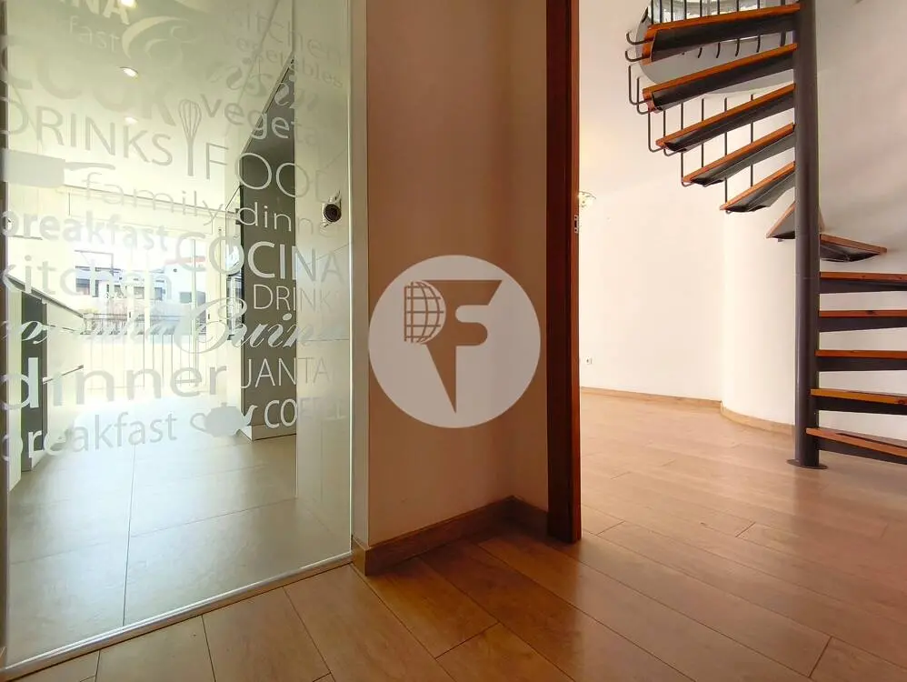 Bonito Ático Dúplex con Terraza y Balcón en Can Roca (A 60 Minutos de BCN – Plaza Cataluña) - imagen 10