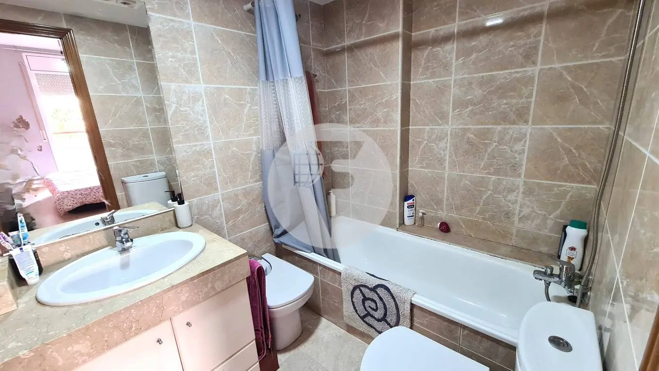 PISO DE 3 HABITACIONES A 1 MINUTO DEL PARC DE VALLPARADÍS – TERRASSA - imagen 34