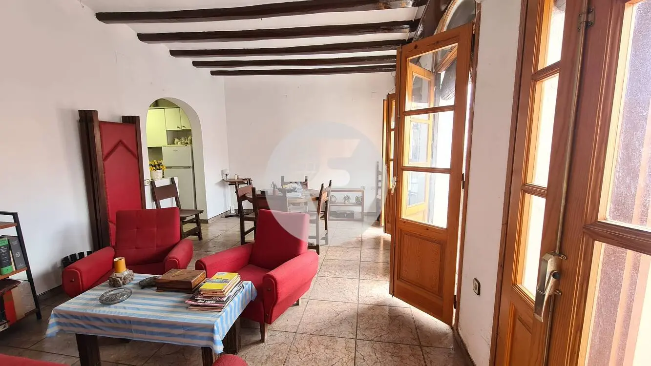 Una ubicación excepcional, una finca con encanto y un sinfín de posibilidades - imagen 39